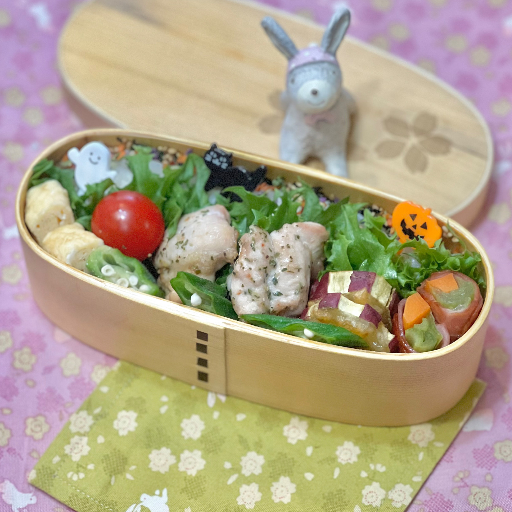 鶏かた肉のハーブグリル☘️の💙ちゃんお弁当　10/20金