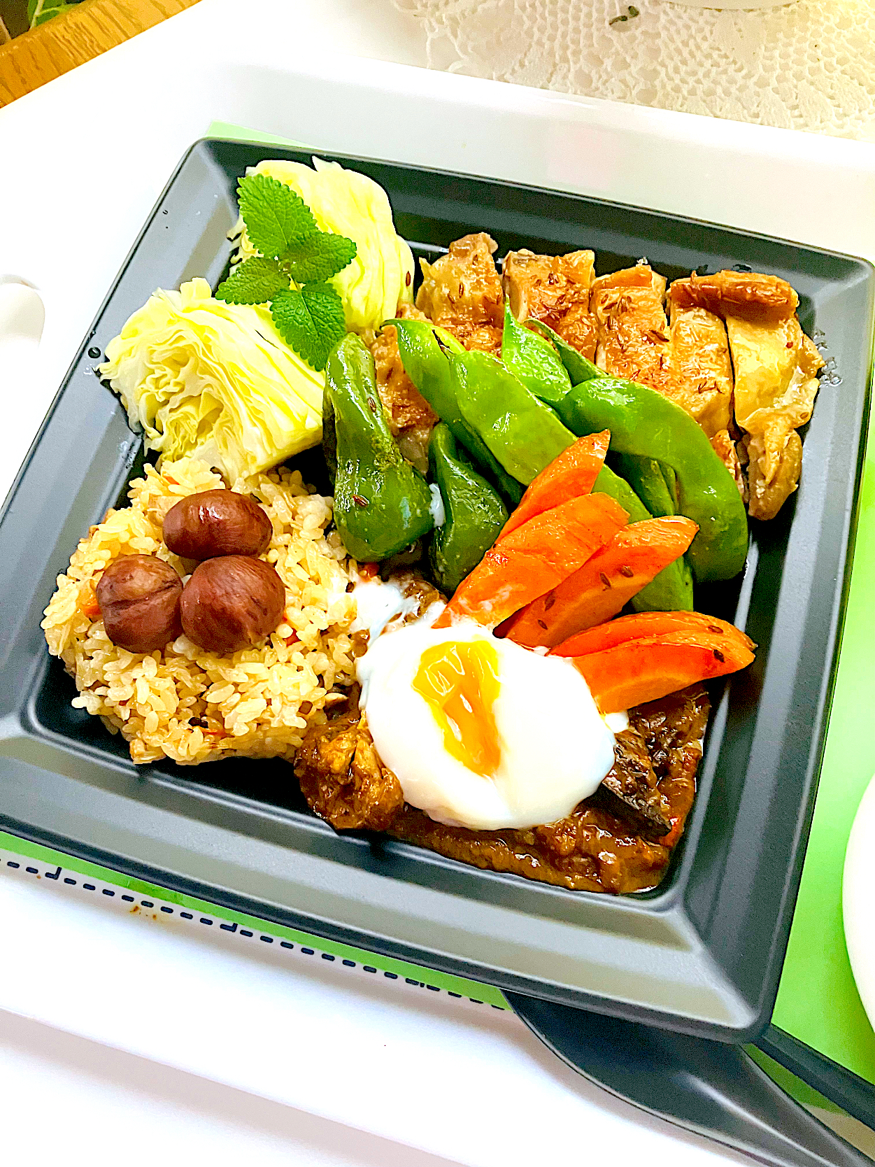 アルモンデカレー弁当🍱🍛