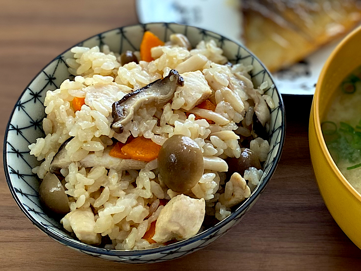 鶏ときのこの炊き込みご飯