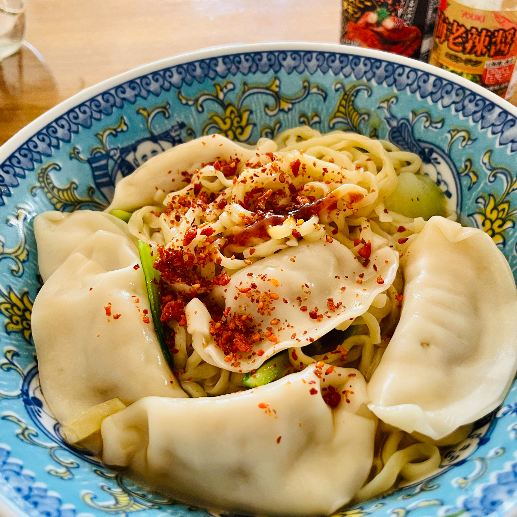 水餃子入りラーメン