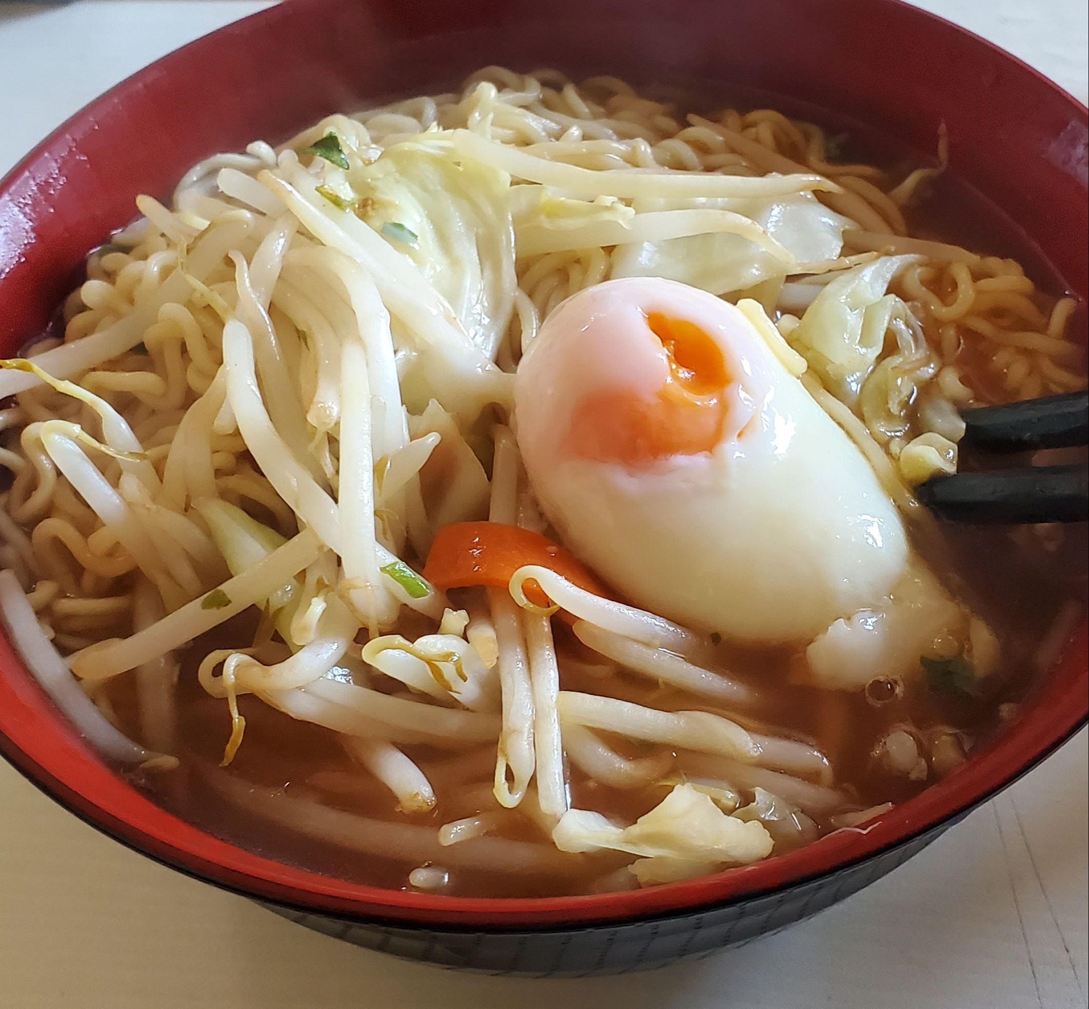 味噌ラーメンもやしゆで玉子トッピング