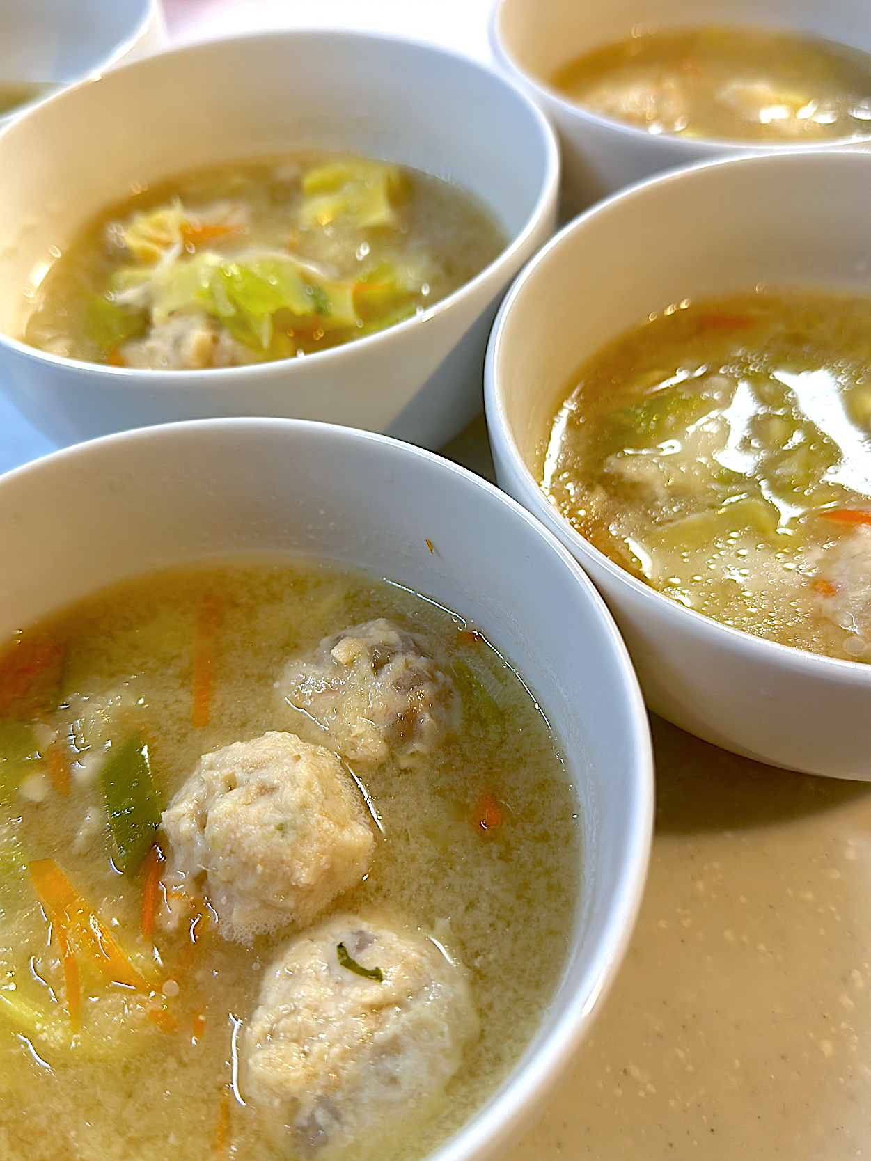 鶏団子おろし味噌汁胃もたれ防止焼肉の付き添い役スープ(⊃︎´-`⊂︎)