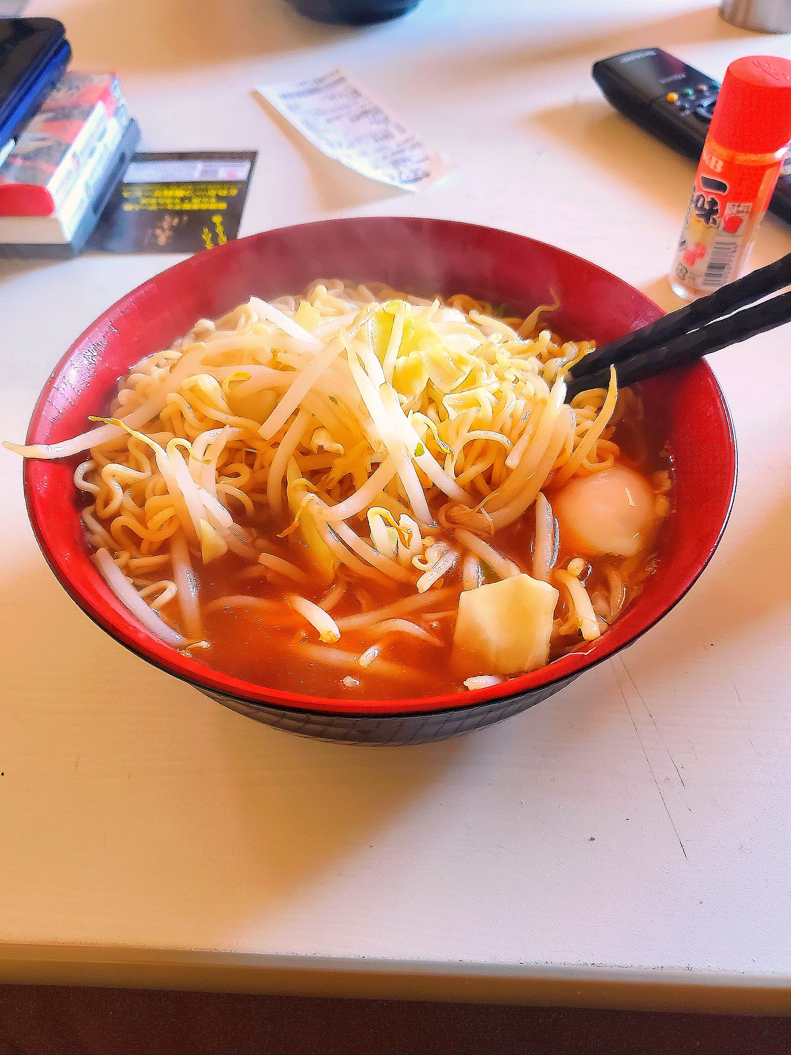 味噌ラーメンもやしゆで玉子トッピング