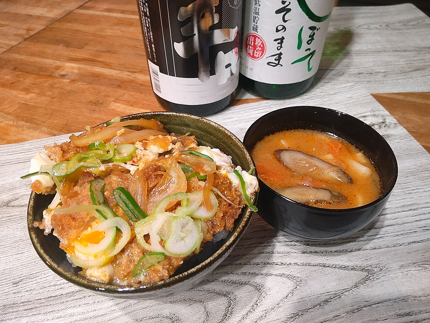 カツ丼と豚汁