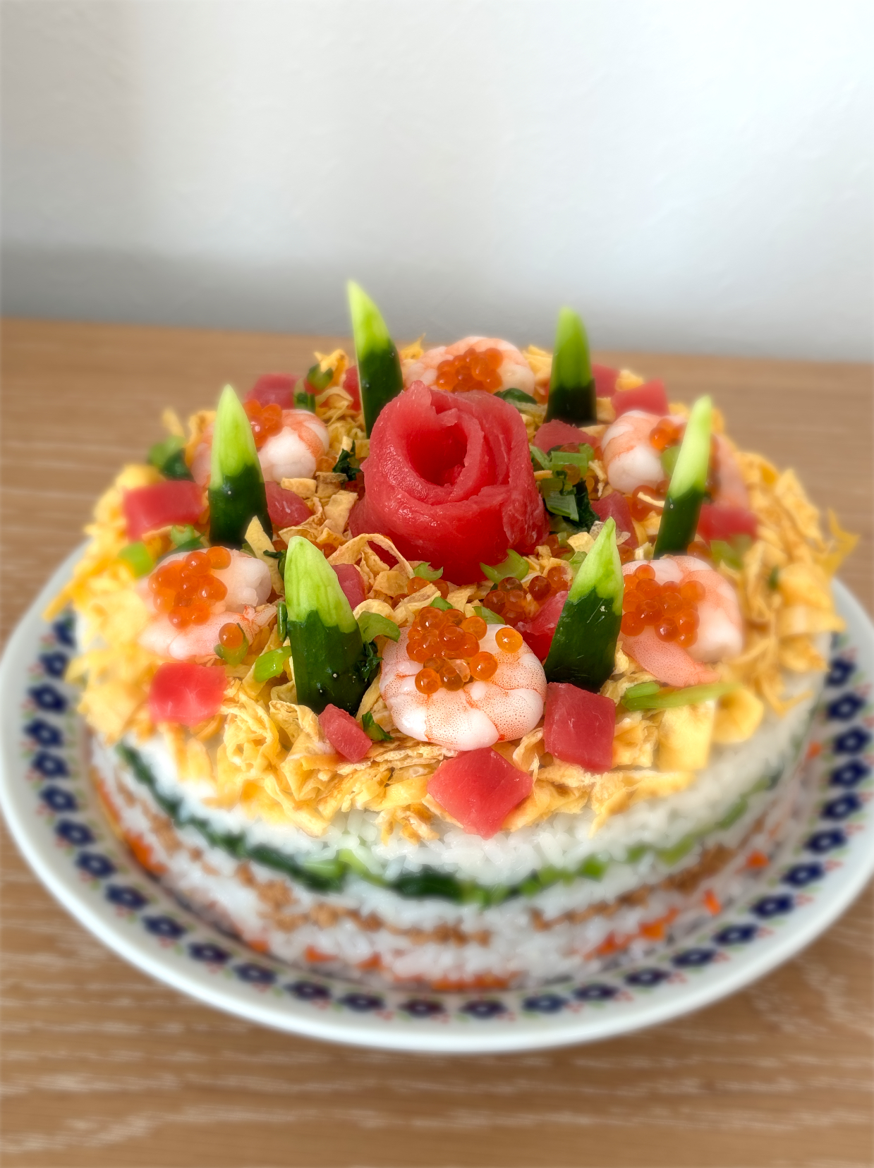 お誕生日にちらし寿司ケーキでお祝い🎂
