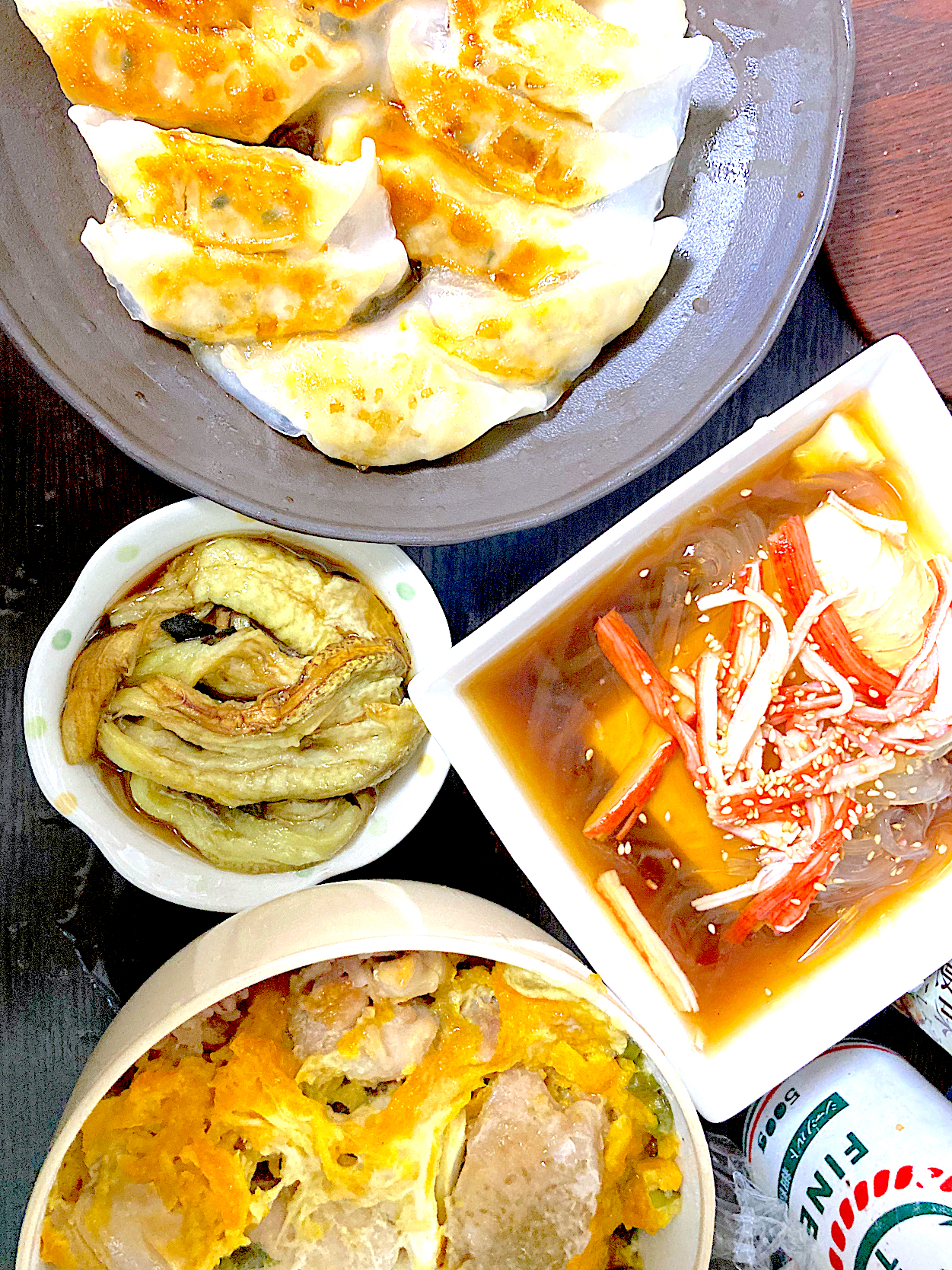 親子丼、焼き餃子、焼き茄子ナムル、ところてん豆腐