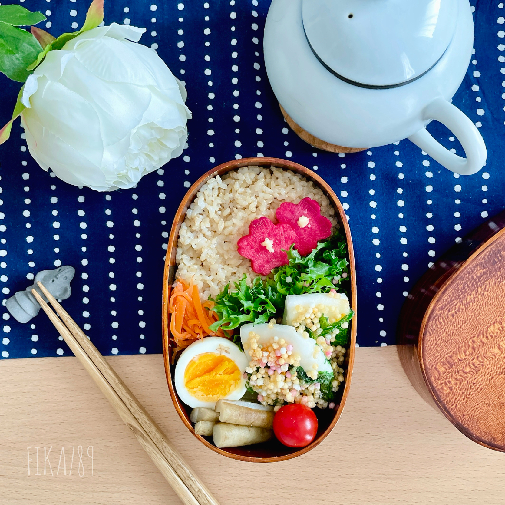 ちっちゃいお花のはんぺん弁当