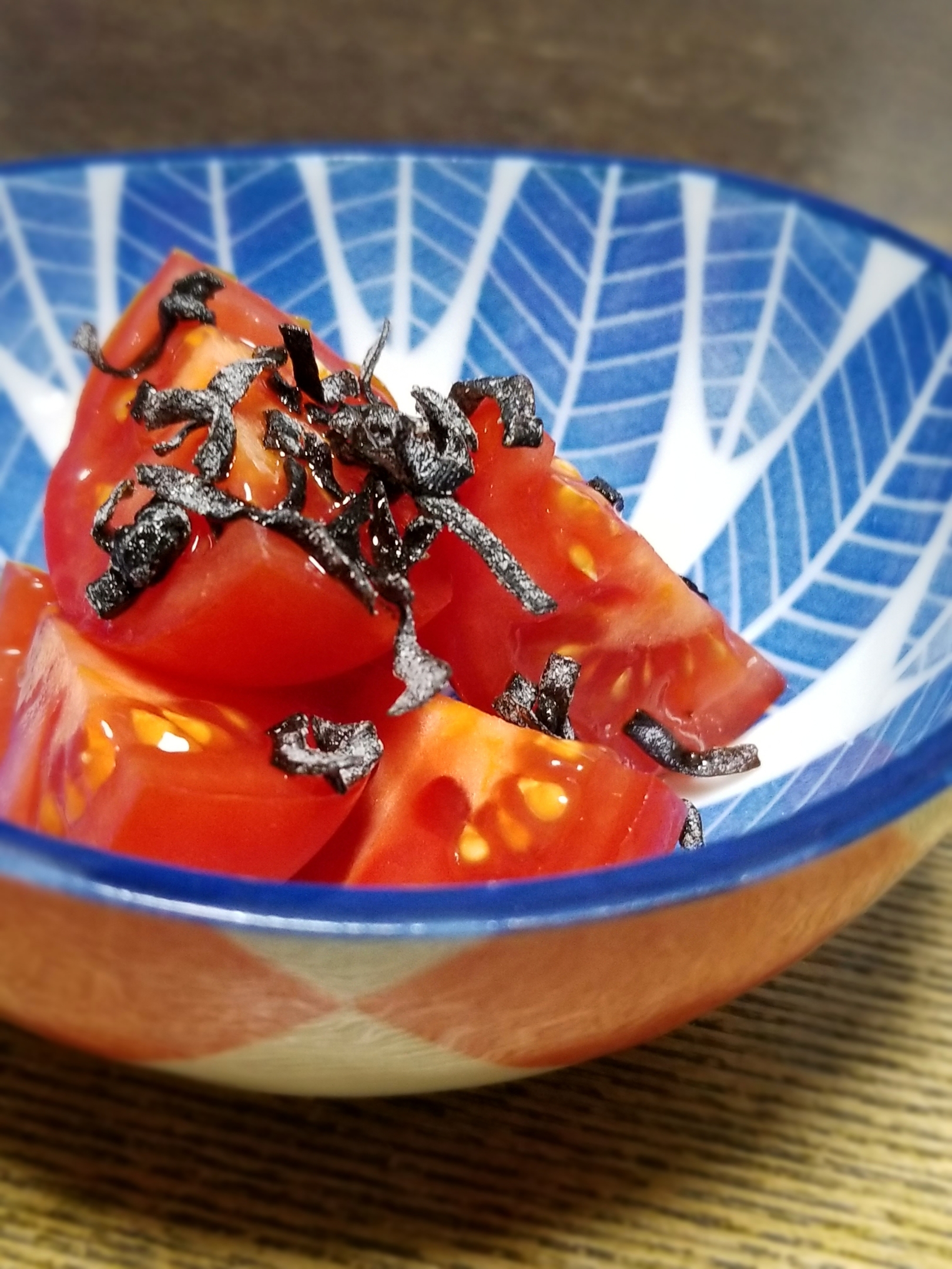 トマトの簡単塩昆布サラダ