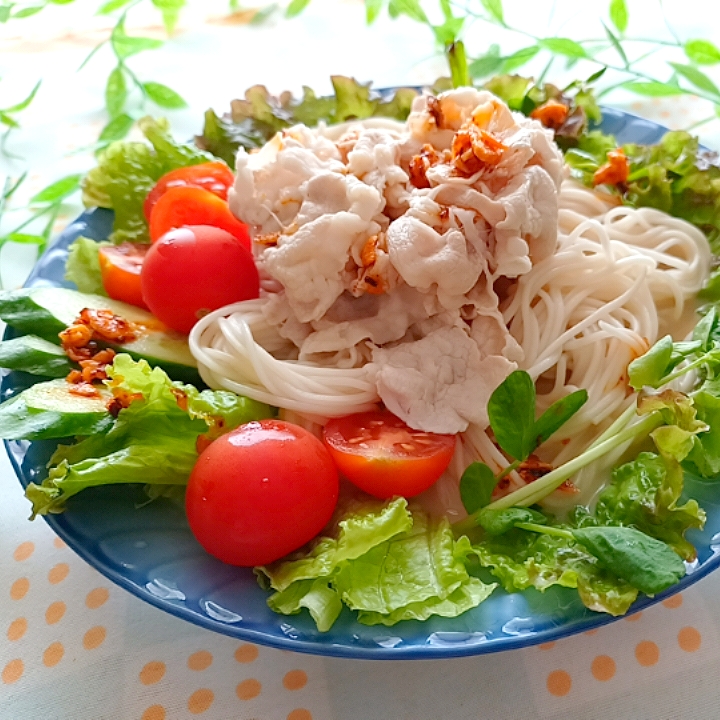 豚しゃぶ冷製豆乳そうめん