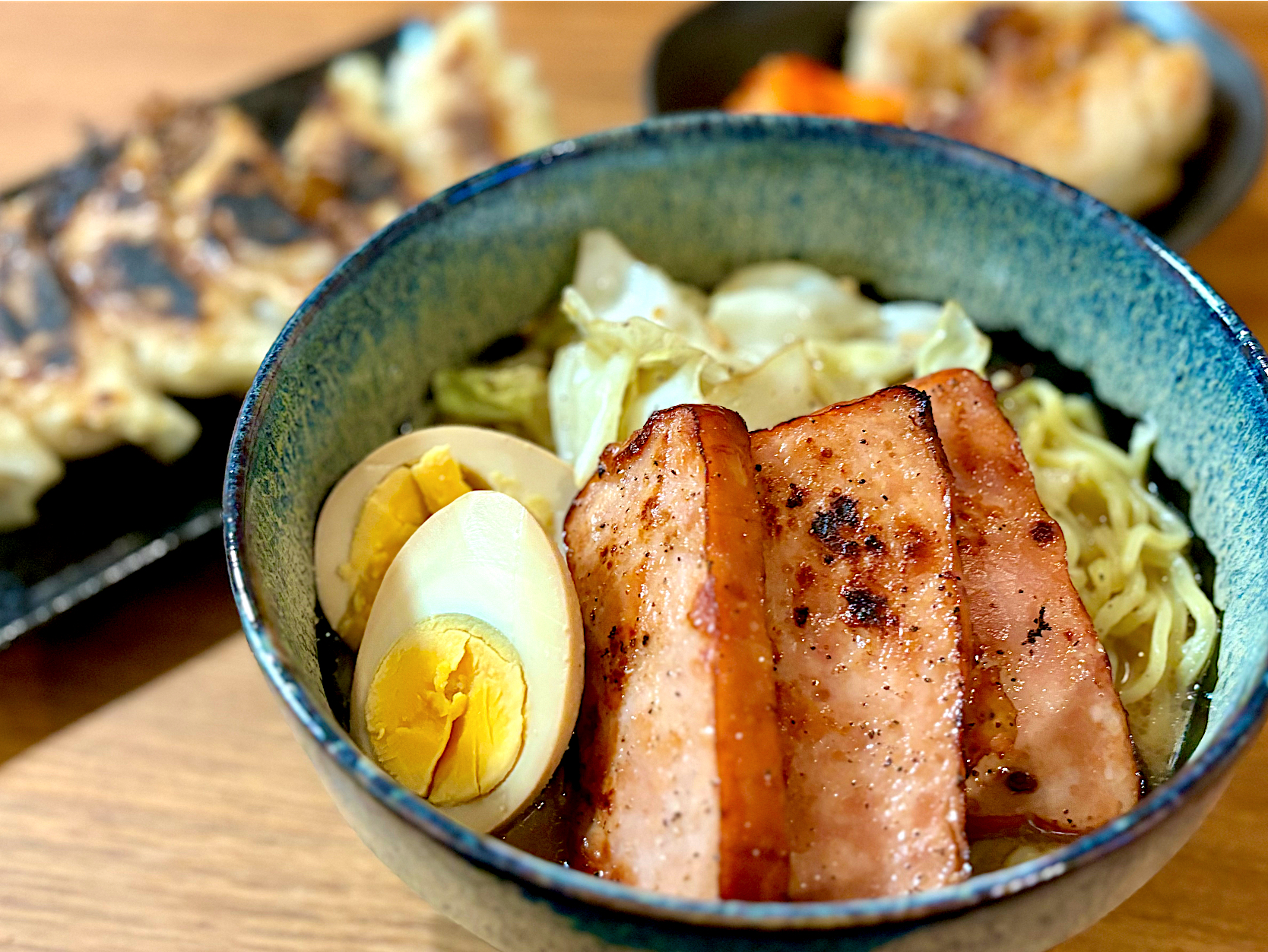 厚切りチャーシューの味噌ラーメン