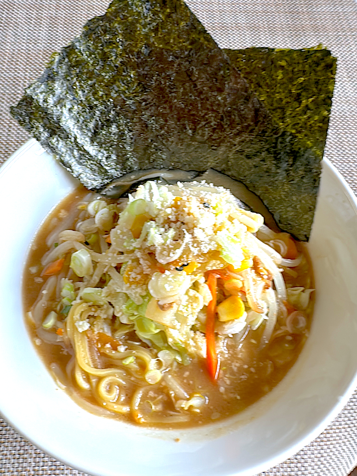 味噌ラーメンw/パルミジャーノ