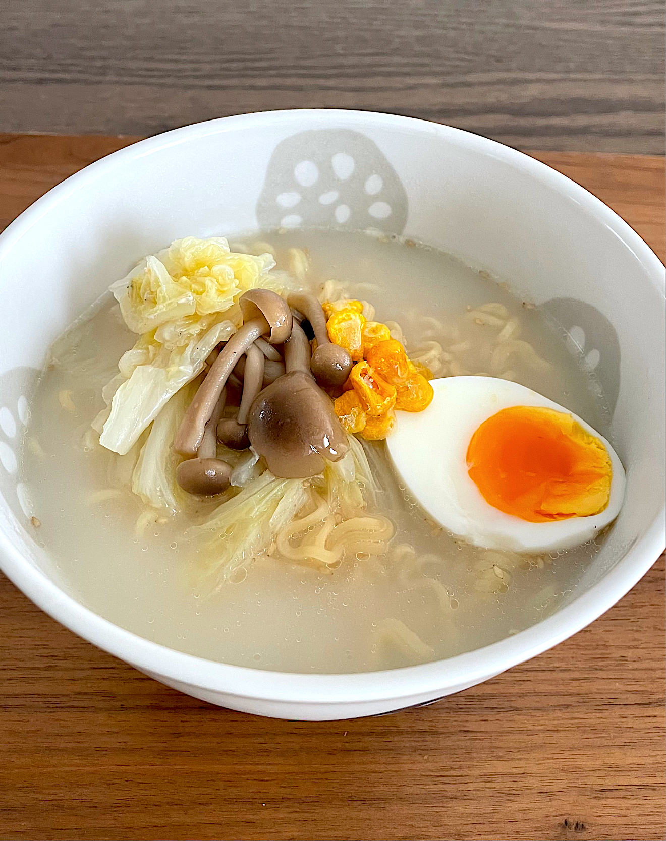 野菜たっぷり塩ラーメン🍥