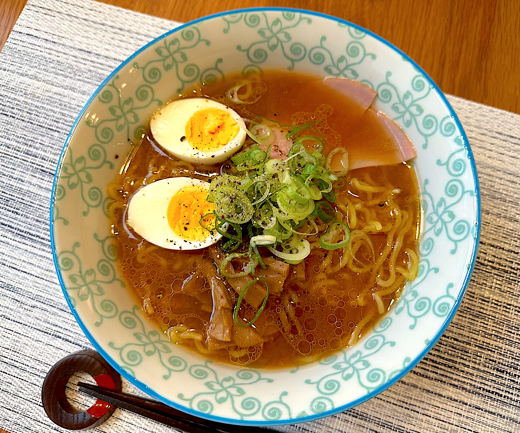 すみれ　味噌味でお家ラーメン🍜