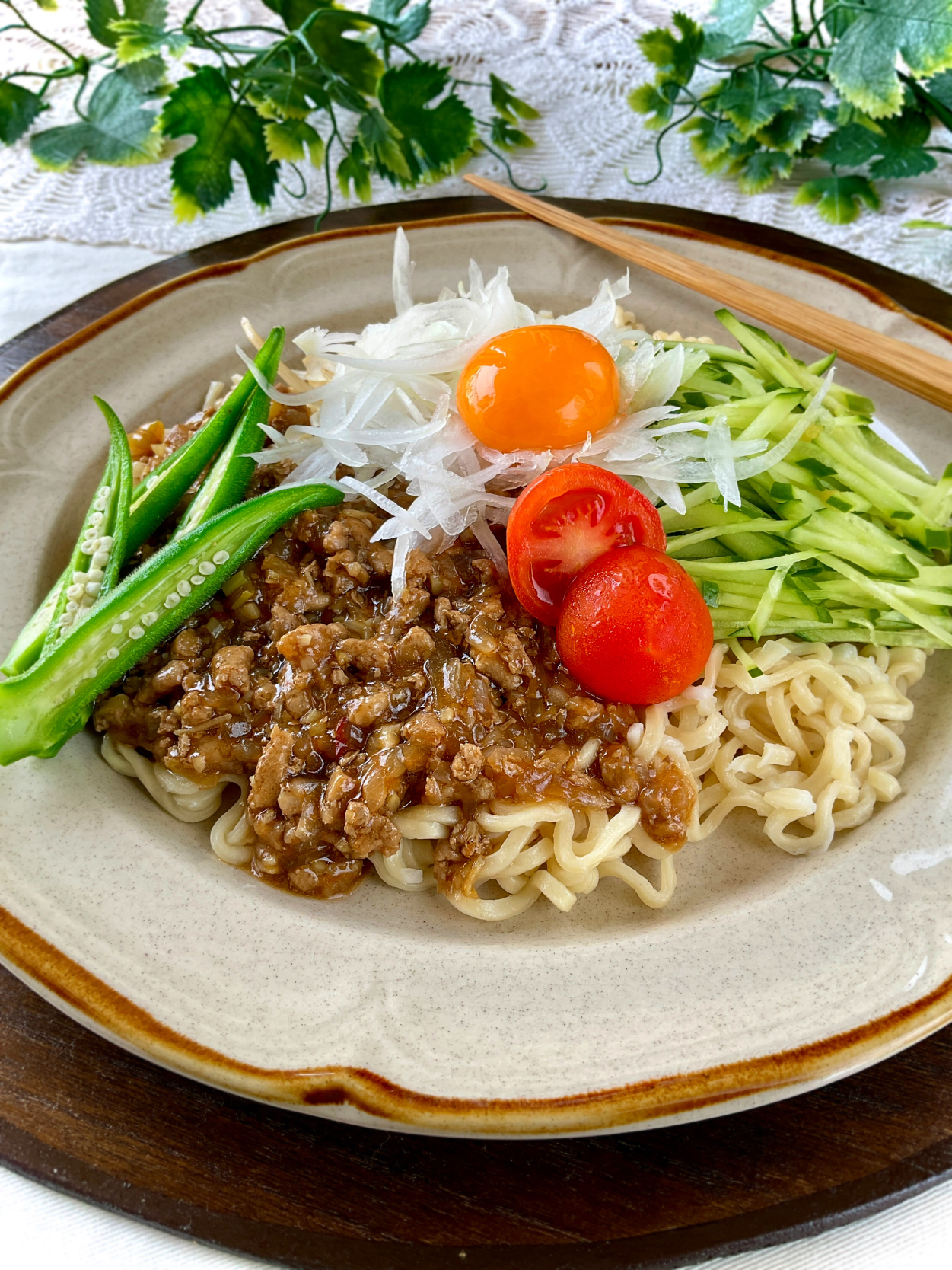 ジャージャー麺