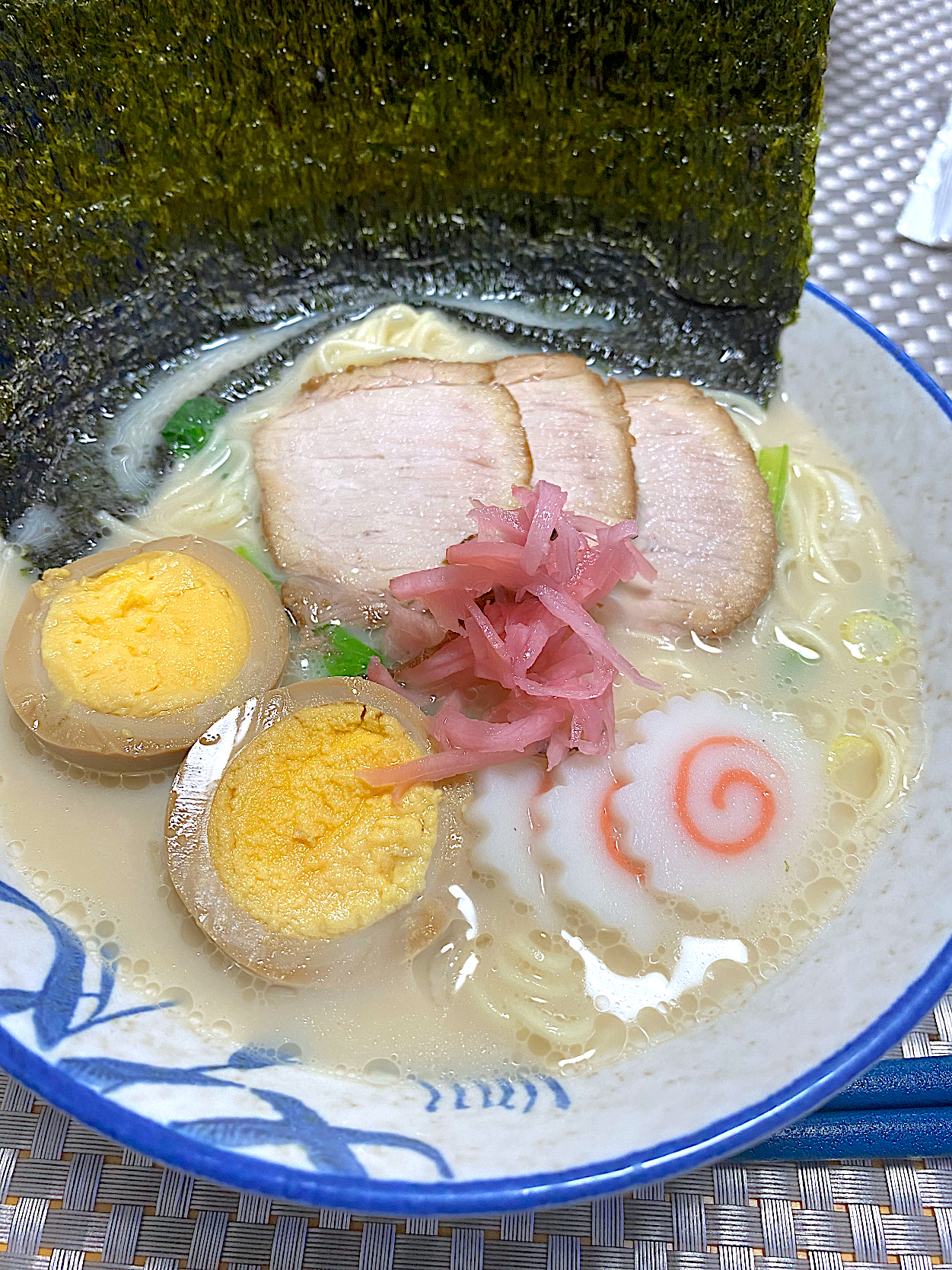 博多とんこつラーメン