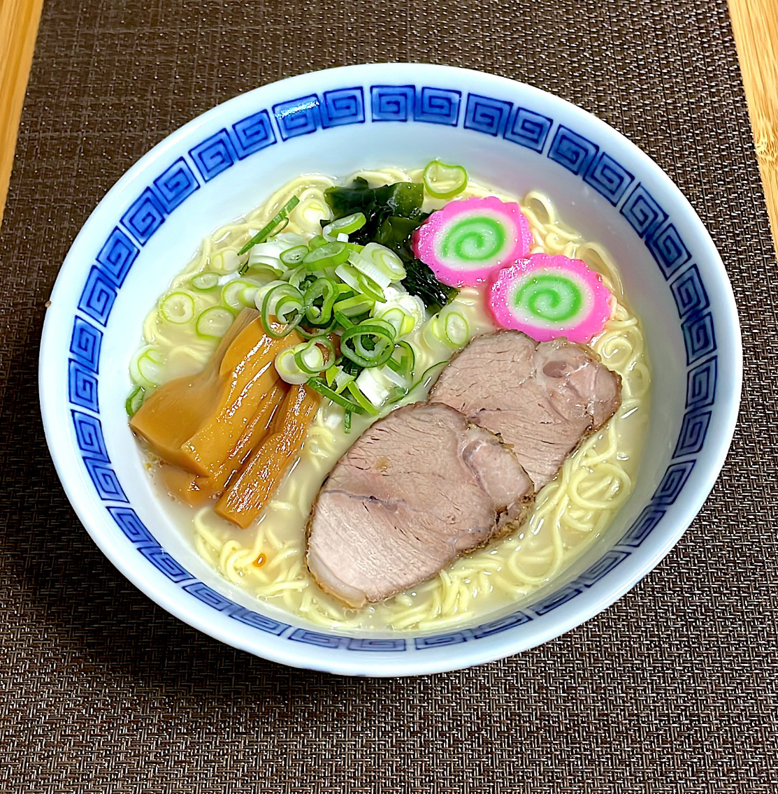 とんこつ塩ラーメン