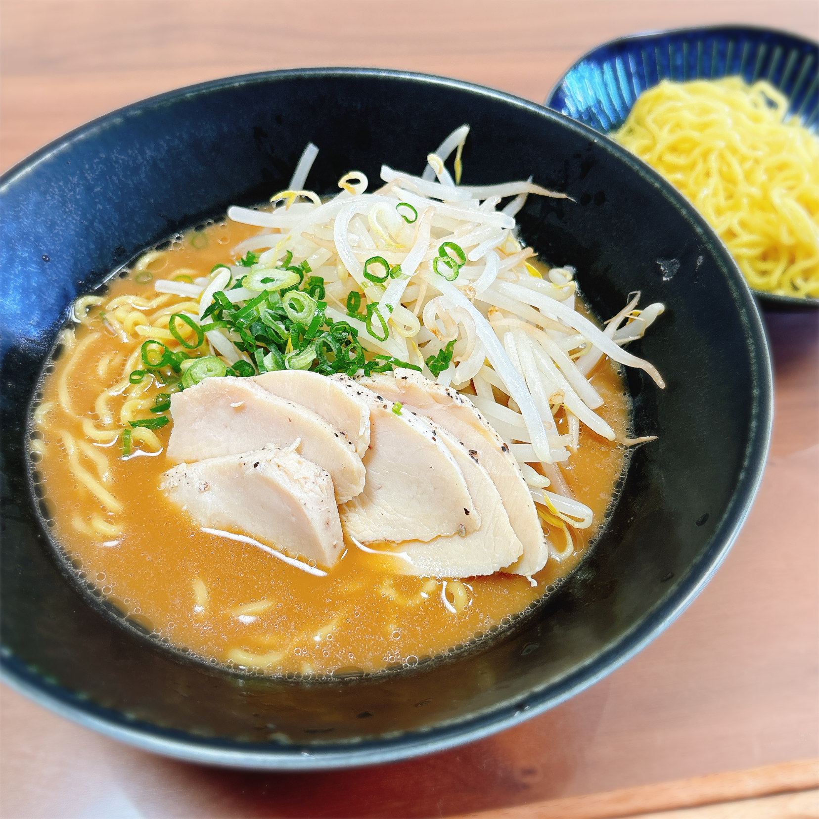 豚骨醤油ラーメン