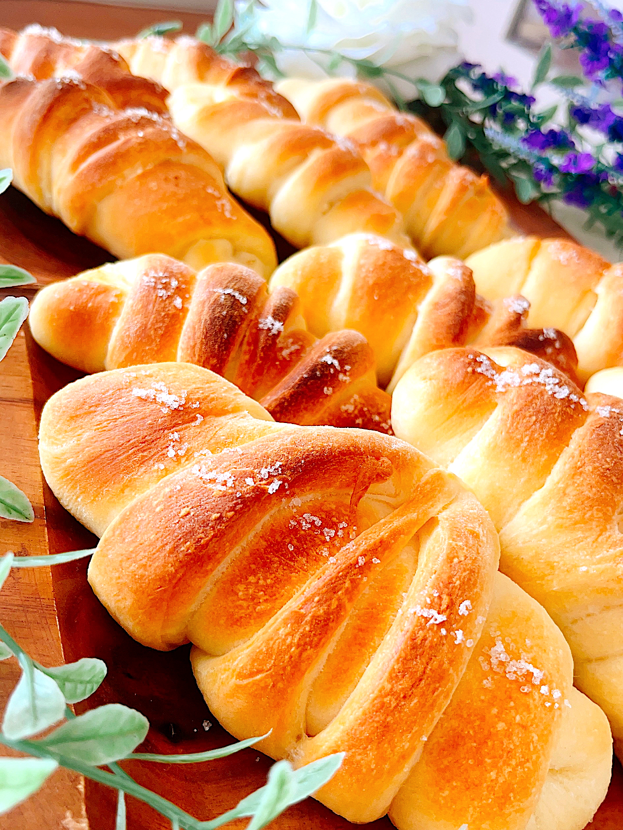 塩パン🥐パリっと美味しく焼けました😋