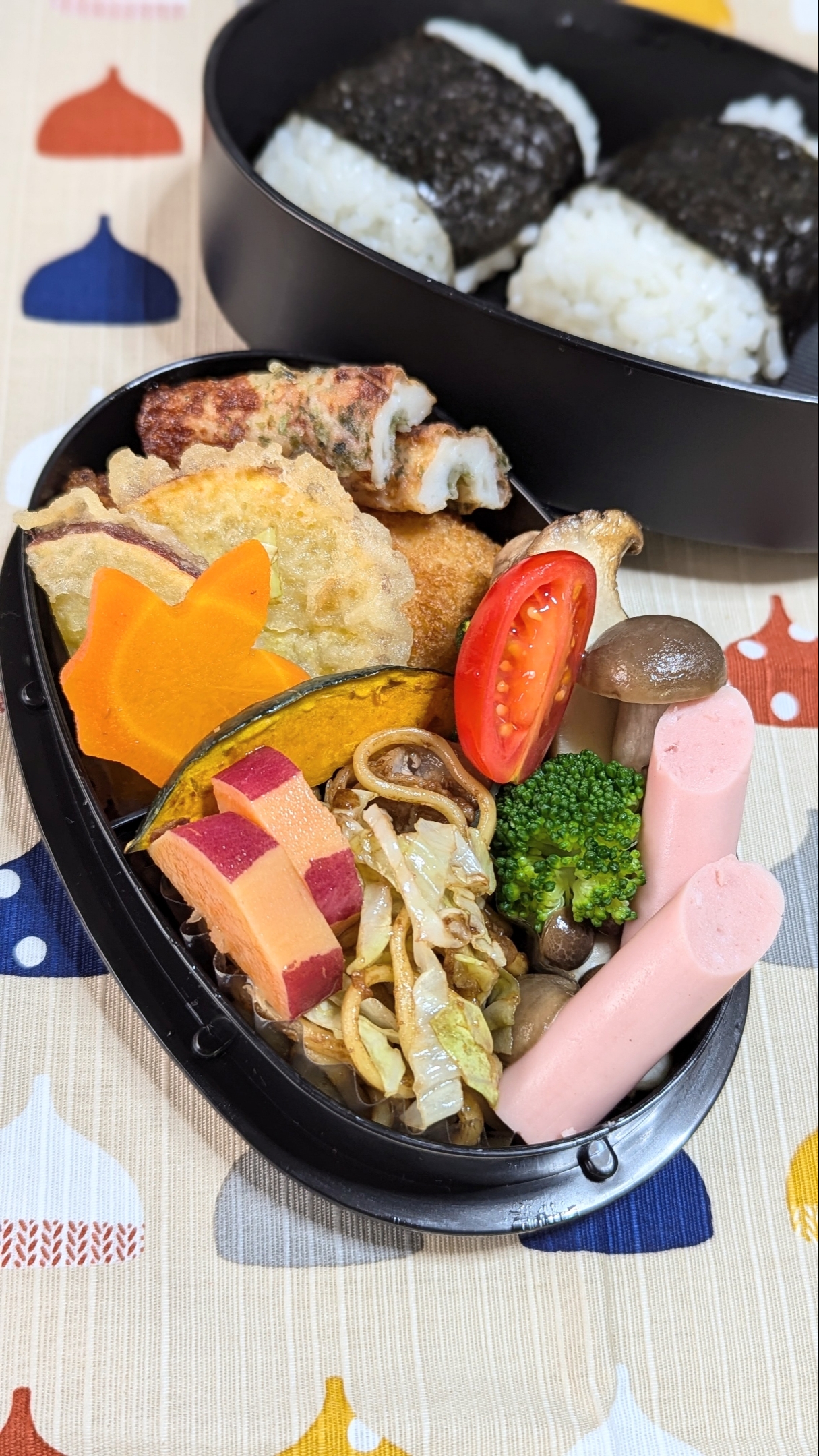 自分弁当　カニクリームコロッケと秋野菜弁当