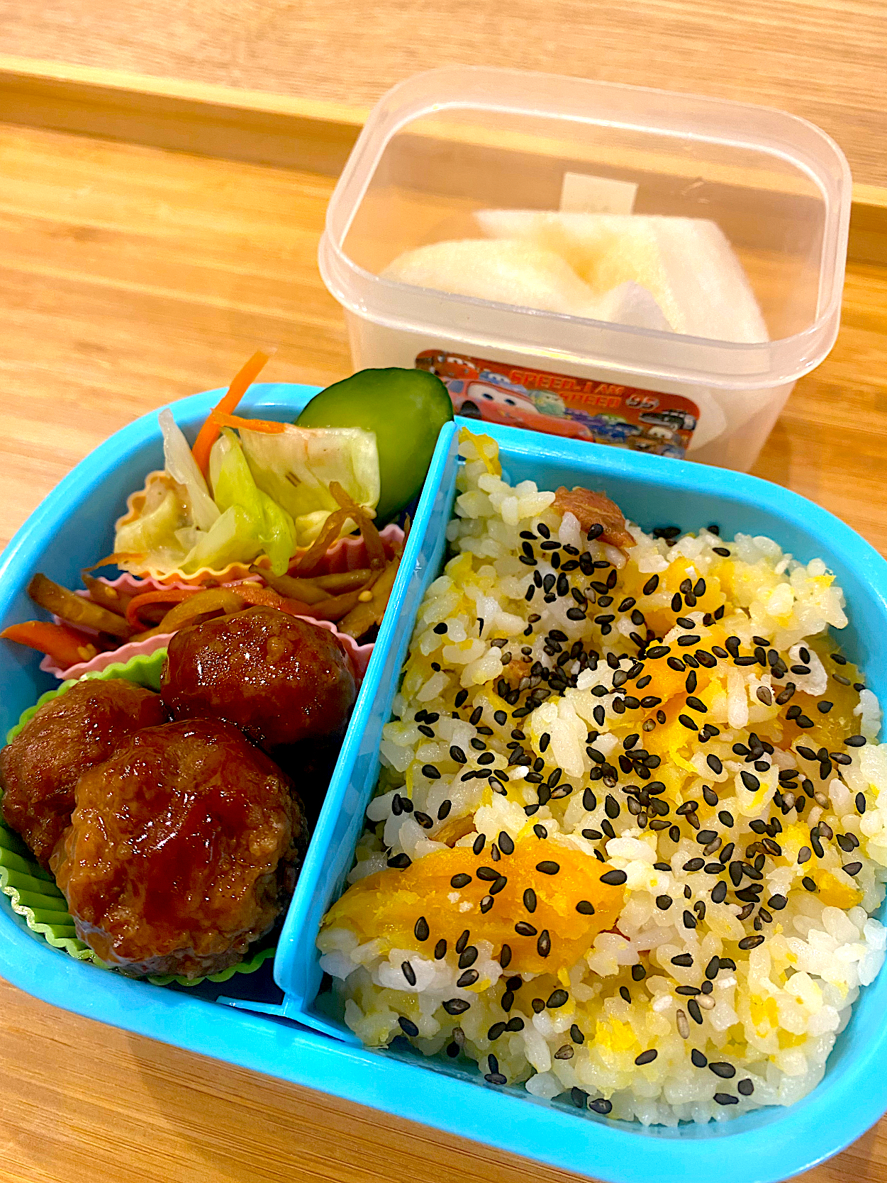 芋掘り遠足弁当