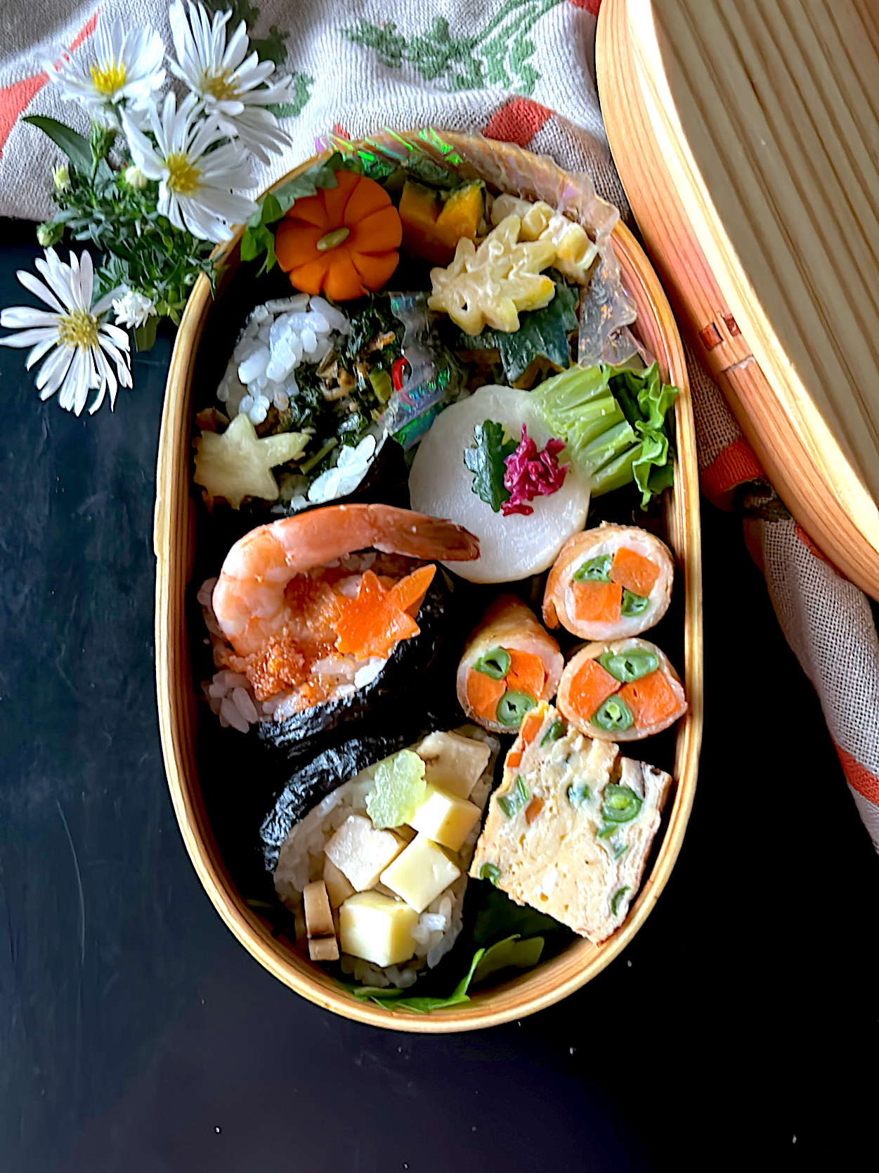 ぱっかんおにぎり🍙の秋弁当🍱