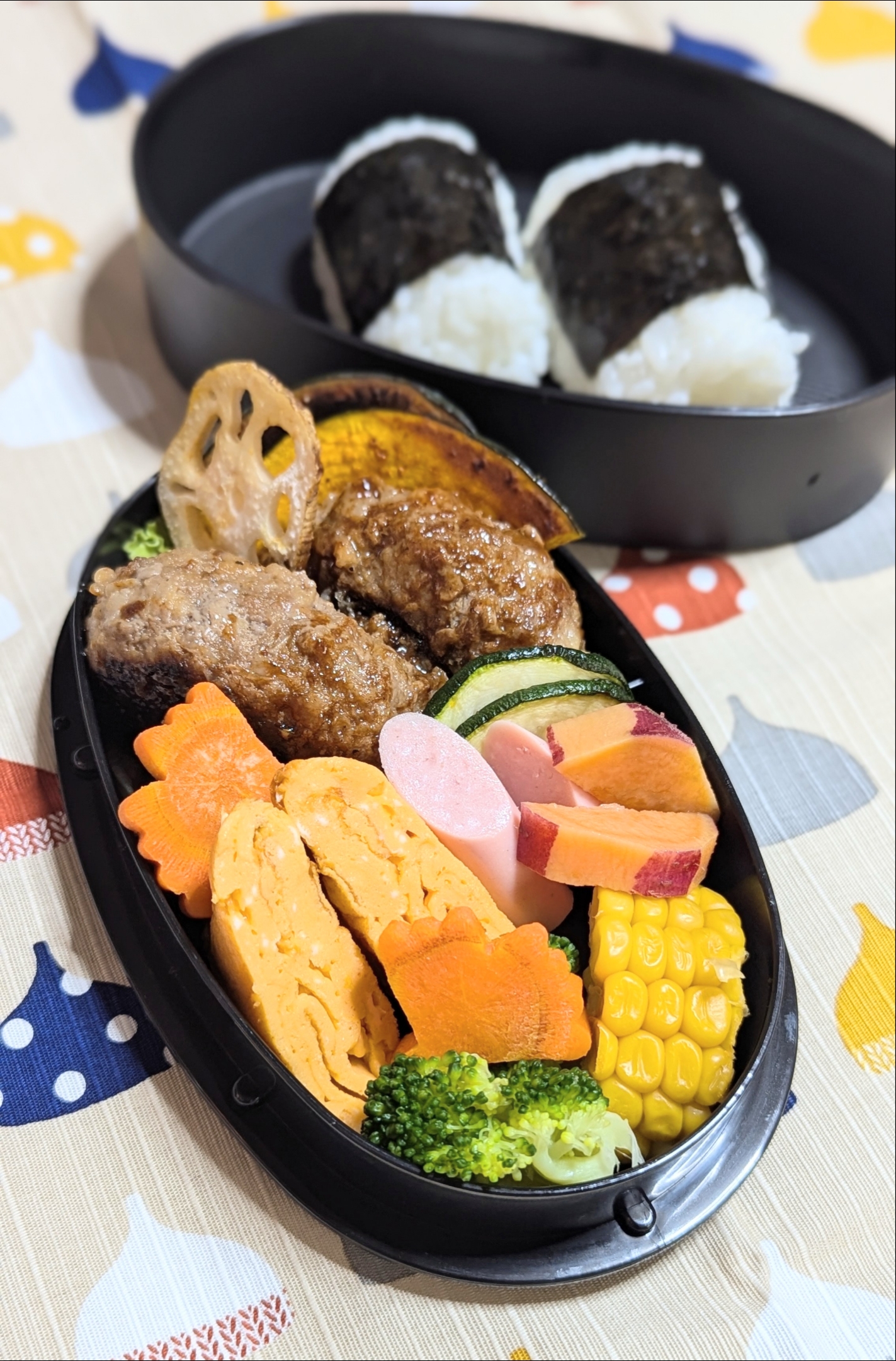 自分弁当〜発掘したハンバーグの弁当