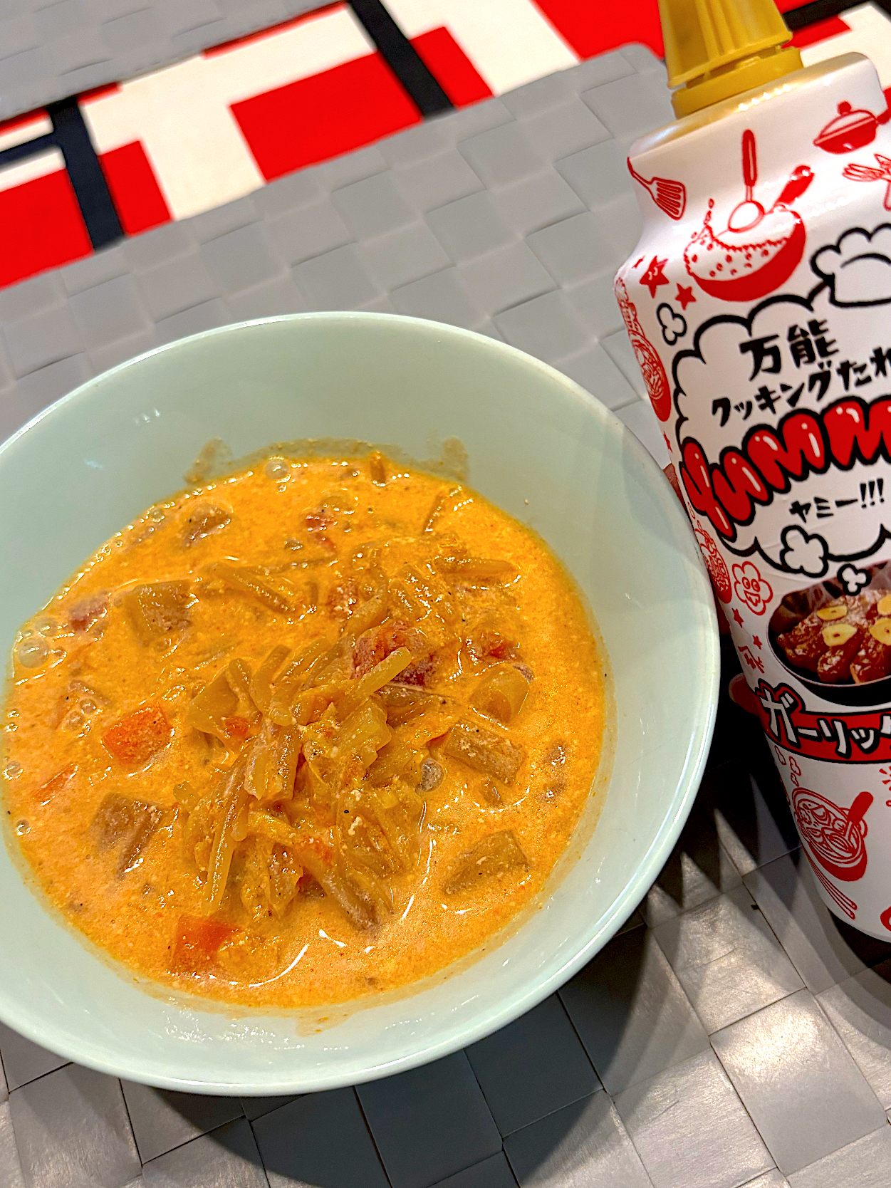 Yummy！ガーリック&ペッパーでトマト豆乳スープ