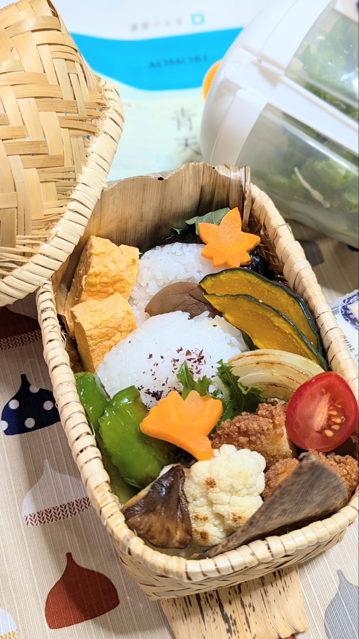 本日のお弁当〜青天の霹靂のおにぎり弁当