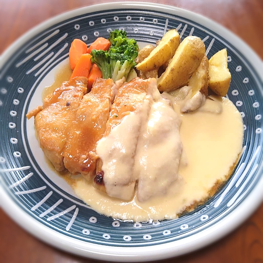 チキンステーキつぶみそチーズソース🍗🧀