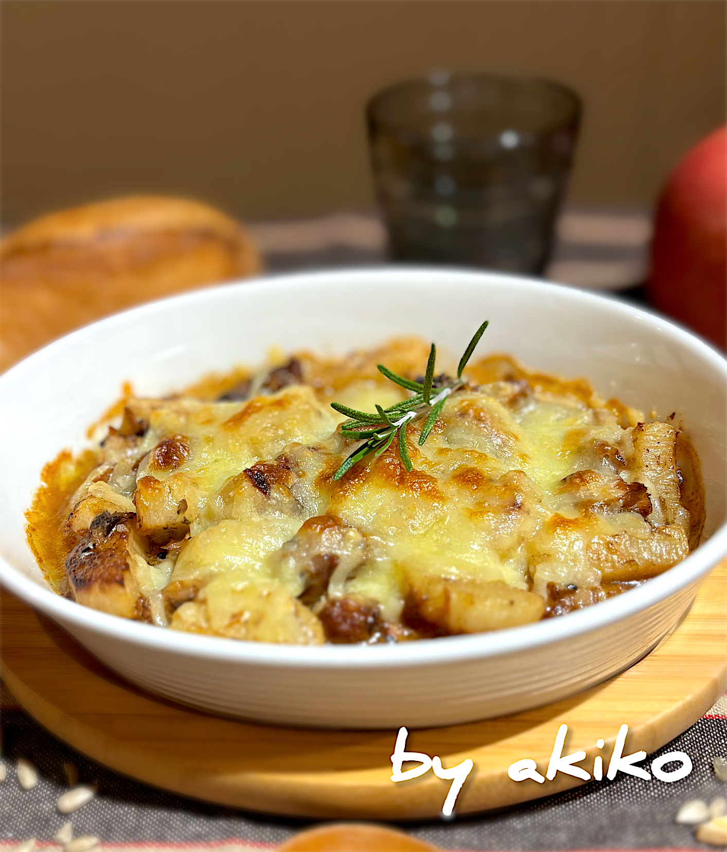 鯖缶醤油煮の長芋グラタン