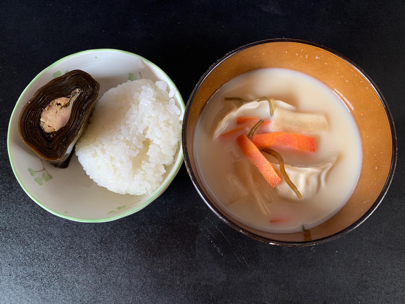 昆布巻、餃子の和風ミルクスープ