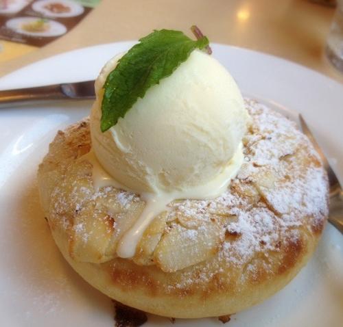 ブームに乗り遅れるな！新デザート「ブリオッシュ・コン・ジェラート」が日本上陸！